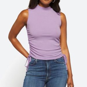 🖤 LOVE ELLIE Amory Cropped Ruched Side
Detail Knit Top M